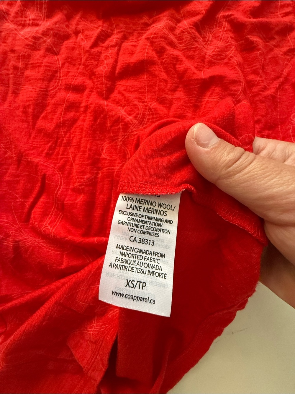Cloudveil Red 100% Merino Wool Long Sleeve Base Layer XS Gorpcore Hiking Bold - Picture 4 of 6